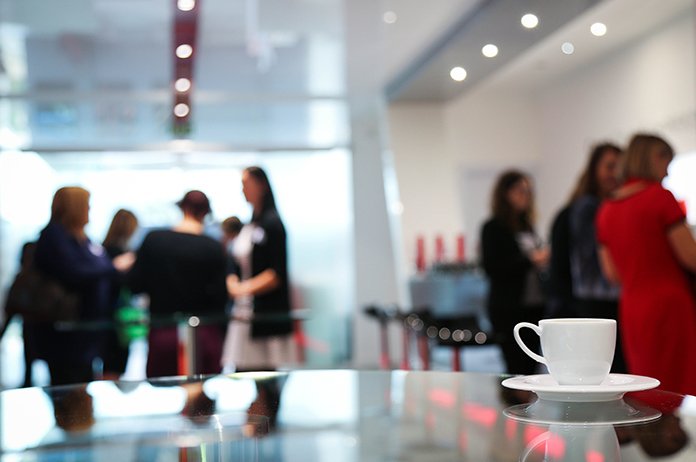 Zo imponeer je probleemloos je collega’s tijdens de koffiepauze