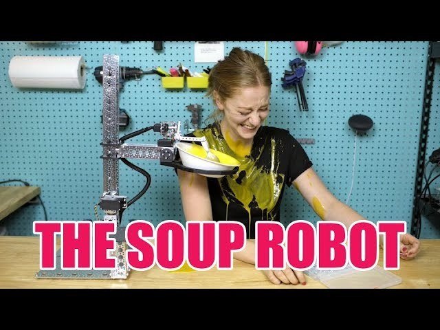 VIDEO. Deze robot serveert soep – of doet poging tot