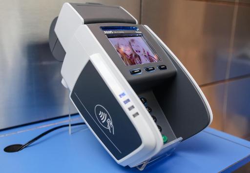 Test-Aankoop adviseert aluminiumpapier rond bankkaart als bescherming tegen fraudeurs