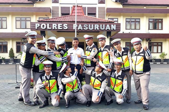 Dankzij opmerkelijke naam krijgt Indonesiër job bij politie