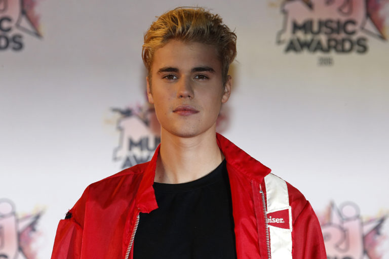 Justin Bieber draagt Instagram-post op aan zijn vader