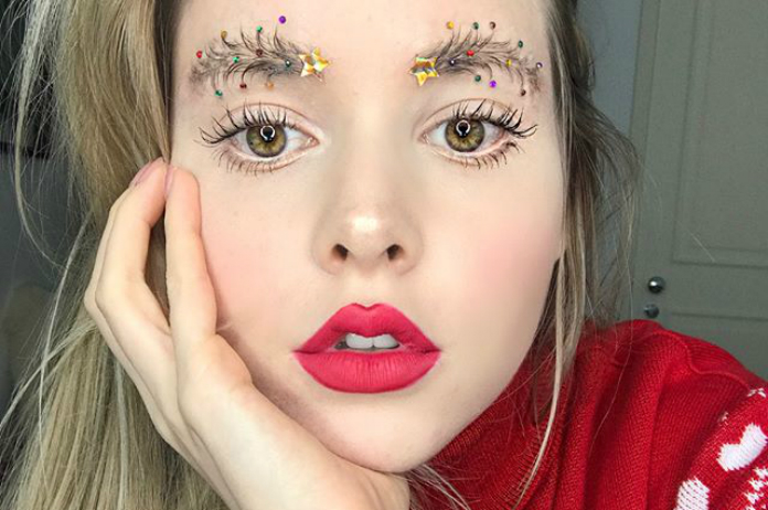 IN BEELD. Blingbling-wenkbrauwen voor kerst