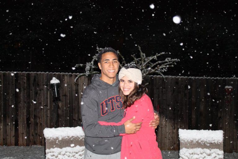 Meisje geprezen voor haar eerlijkheid: “volgens mij gaat je vriendje vreemd”