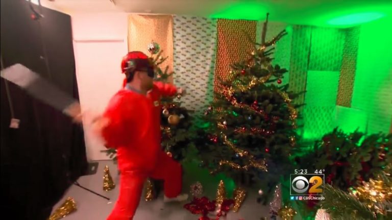 Hekel aan Kerstmis? Leef je uit in Rudoph’s rage room