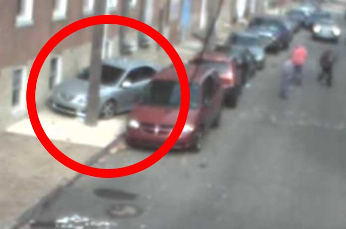 Ongeduldige bestuurder rijdt liever zijn wagen in de prak dan even te wachten (video)