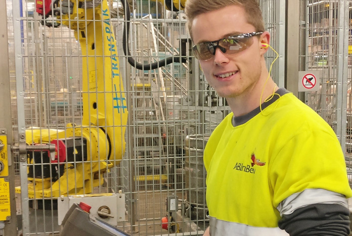 Medewerkers AB InBev fier op resultaten die ze samen neerzetten