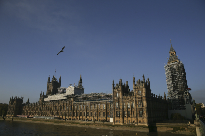 Britse parlementsleden zoeken massaal naar porno