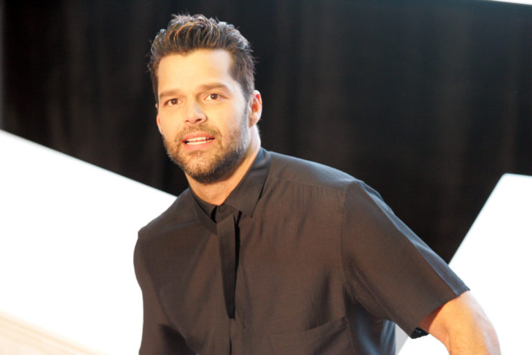 Jonge Ricky Martin lijkt sprekend op Kendall Jenner