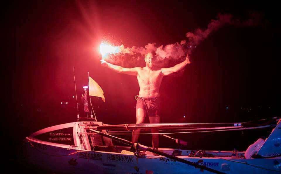 Nederlander roeit Atlantische Oceaan over in 30 dagen