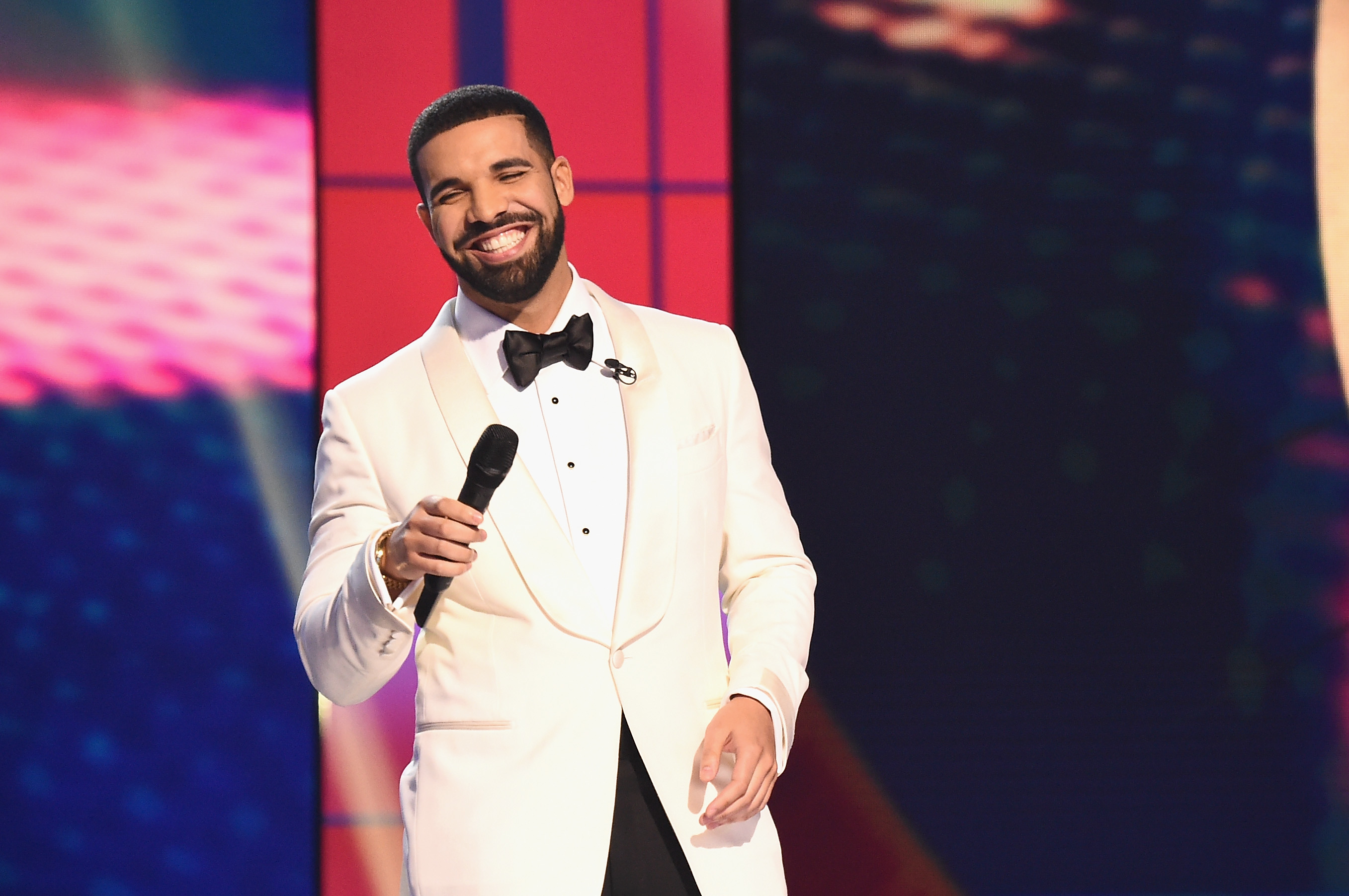 Drake zet middelbare school op stelten