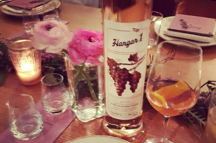 Nog geen valentijnscadeau? Deze roze wodka is gegarandeerd een succes