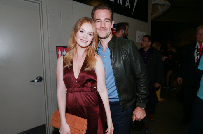 ‘Dawson’s Creek’-acteur James Van Der Beek wordt voor de vijfde keer papa