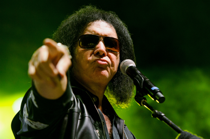 KISS-frontman mengt zich in MeToo-discussie