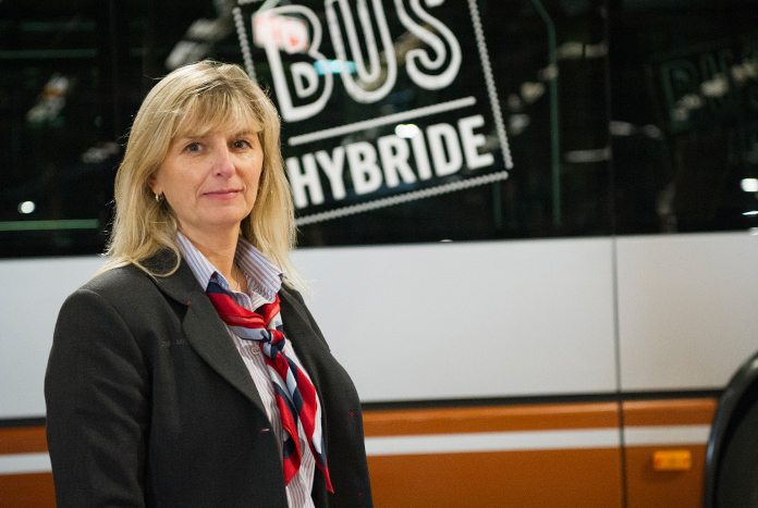 5 redenen waarom buschauffeur ook voor vrouwen een fantastisch beroep is