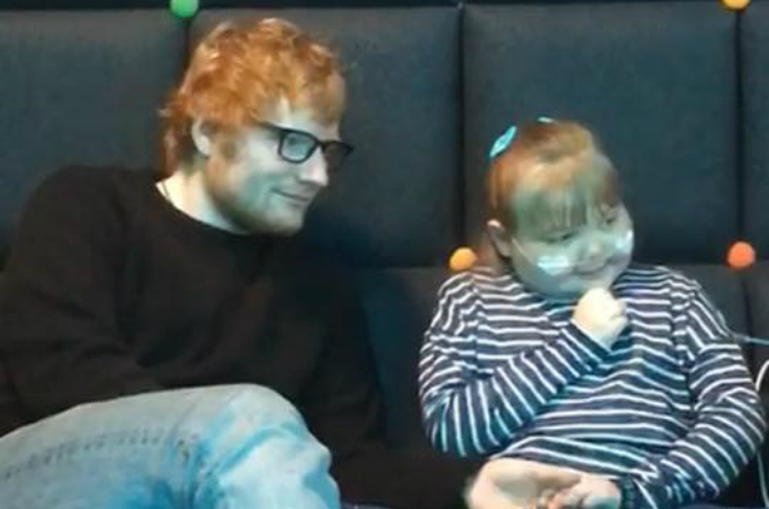 Ed Sheeran verkoopt gitaar voor hartverwarmende reden