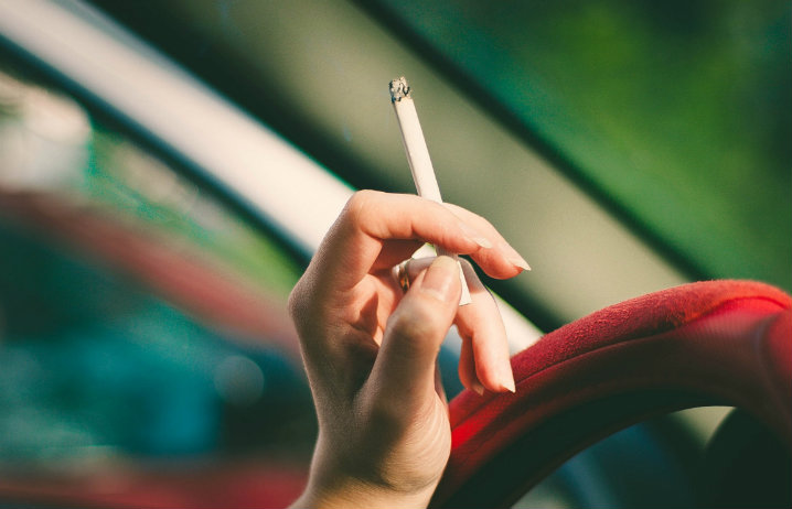 Studie toont aan dat roken doof maakt