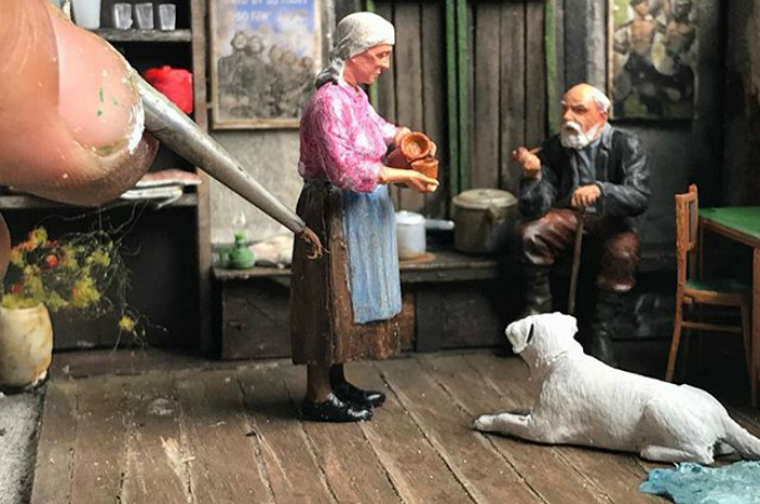 Artiest maakt prachtige miniatuurbeeldjes