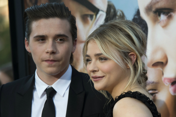 Game over? Brooklyn Beckham al kussend gespot met Playboymodel