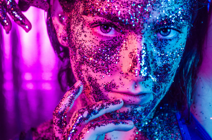 OMG! Met deze zonnecrème glitter je als een discobol