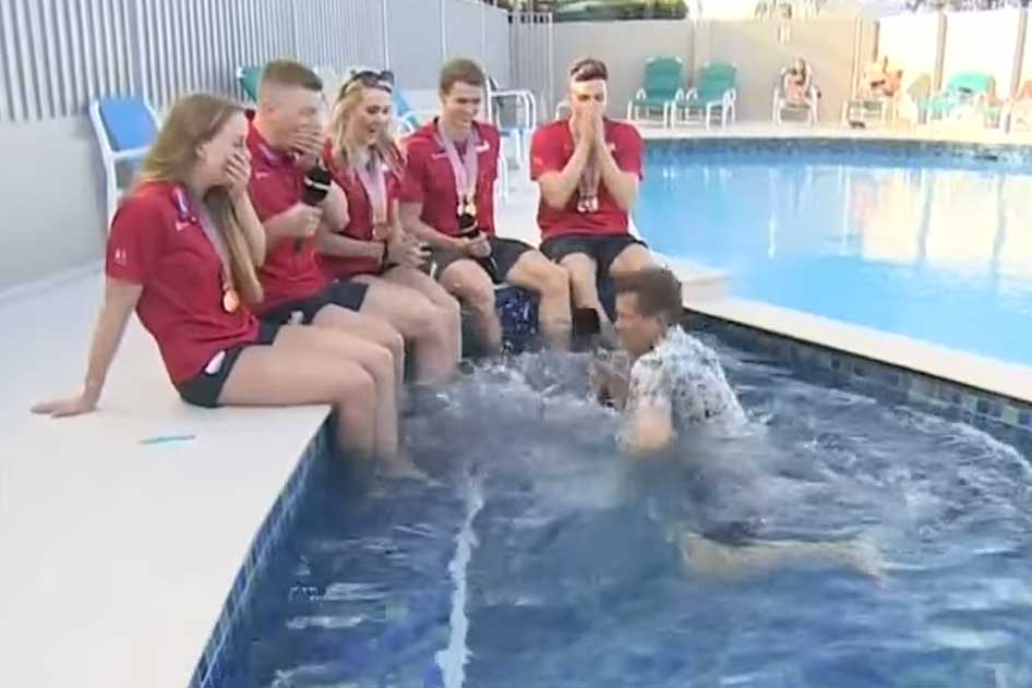 BLOOPER: “Ik ga heel voorzichtig zijn”, zei deze BBC-interviewer nog. Niet veel later gebeurt dit! (video)