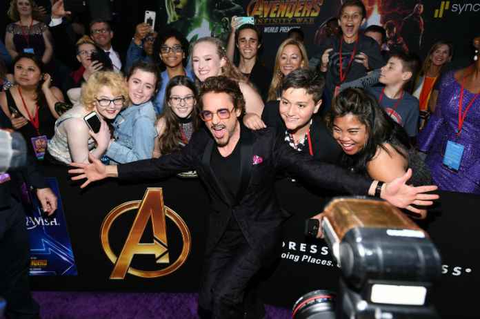 Originele Avengers-sterren laten matching tattoos zetten