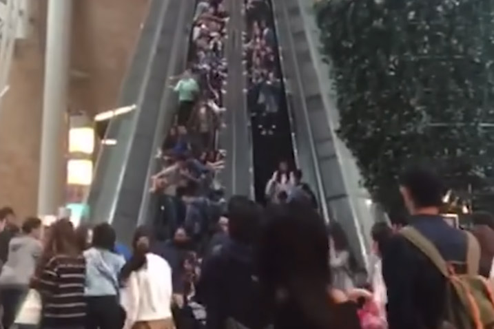 Lol trappen met roltrappen in deze hilarische failcompilatie (video)