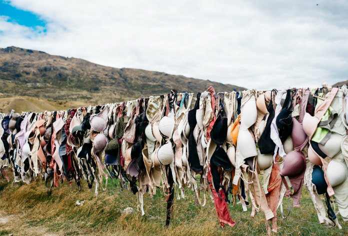 Je borsten kunnen best zonder beha