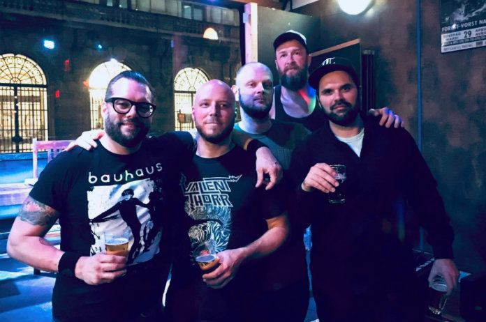 Diablo Blvd, muziekgroep Alex Agnew, stopt ermee