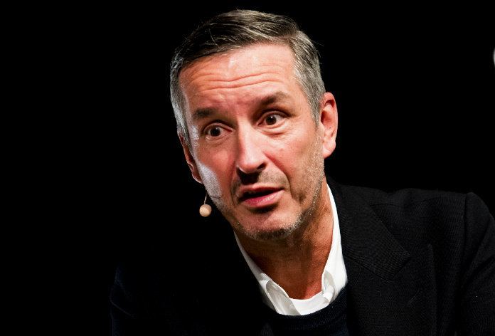 Dries Van Noten verkoopt meerderheidsaandeel van modehuis aan Spaanse Puig