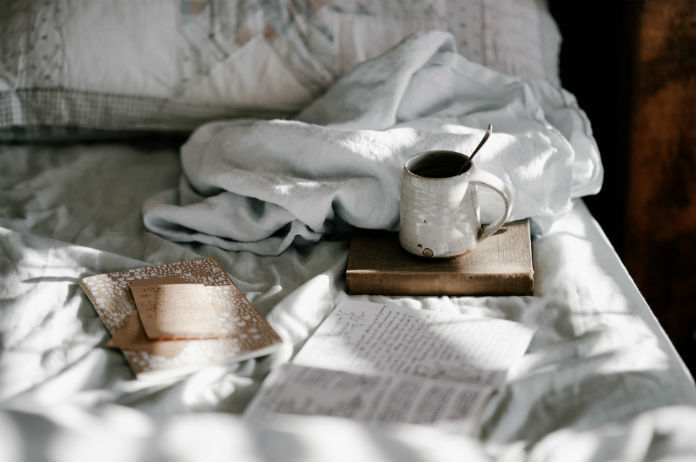 Geen ochtendmens? Deze tips helpen je om uit bed te komen