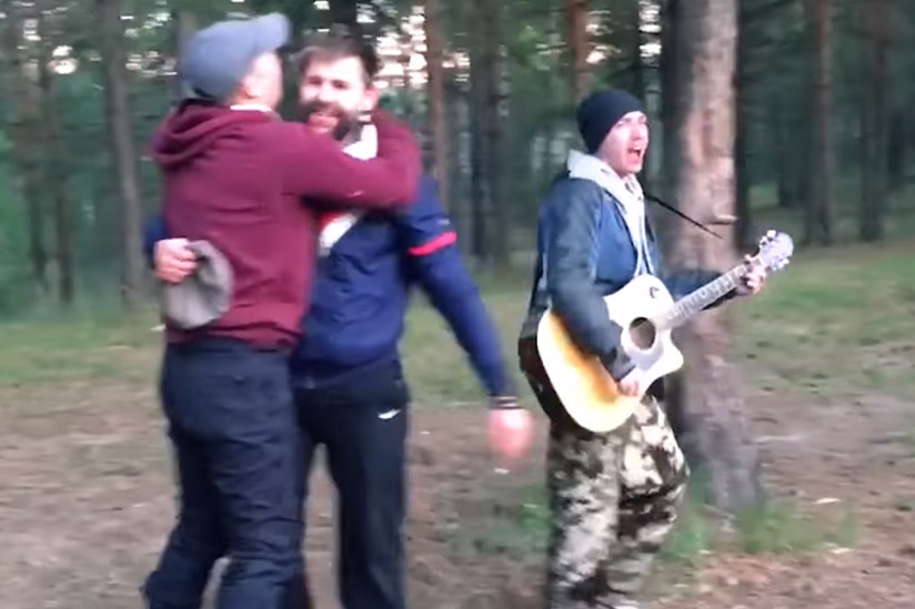 Hilarische failcompilatie toont waarom vrouwen langer leven dan mannen (video)