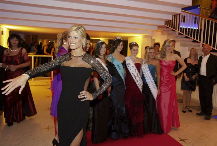 Jess Donckers gaat relatie-advies geven