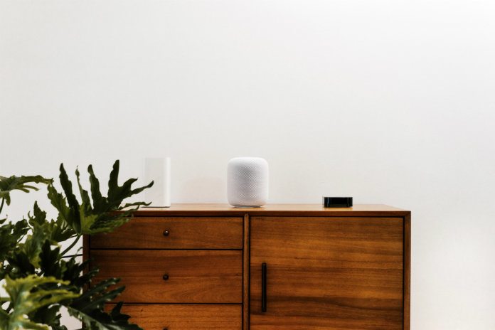 Oeps. Man verkoopt antieke ladekast met daarin 180.000 euro