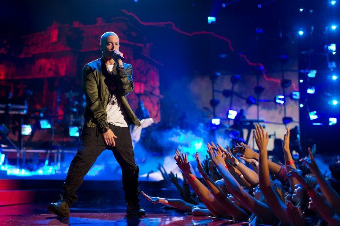 Eminem brengt onverwacht nieuwe plaat uit