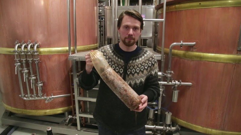 VIDEO. Dit IJslands bier is gemaakt van walvistestikel