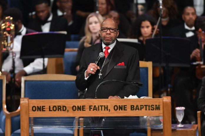 Familie Aretha Franklin is niet tevreden over grafrede van pastoor Jasper Williams Jr.