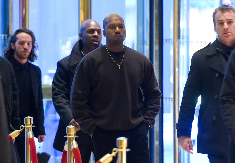Kanye West herdoopt zichzelf tot ‘Ye’