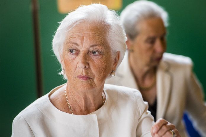 Koningin Paola heeft ziekenhuis verlaten