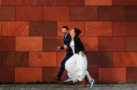 Waarom je je sneakers altijd moet aandoen en waarom soms best niet