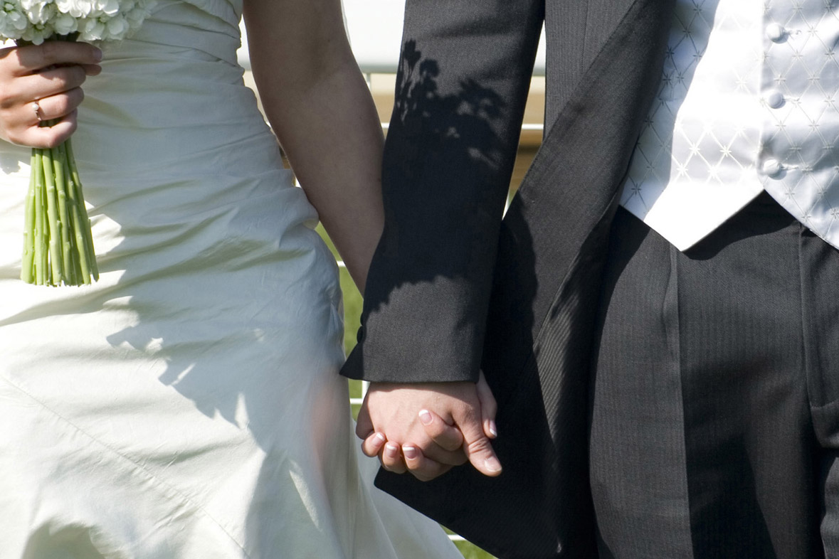 Bazige bruid legt deze 10 absurde regels op aan haar gasten. Regel 8 is werkelijk te zot voor woorden! (foto)