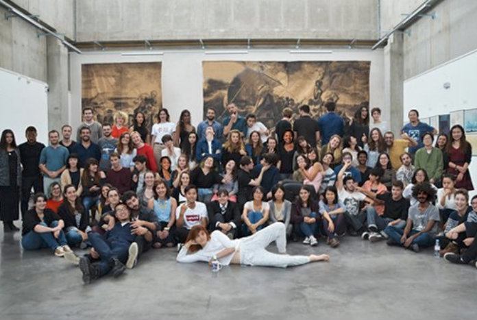 Amerikaans reclamebureau maakt leerlingen plots donkerder