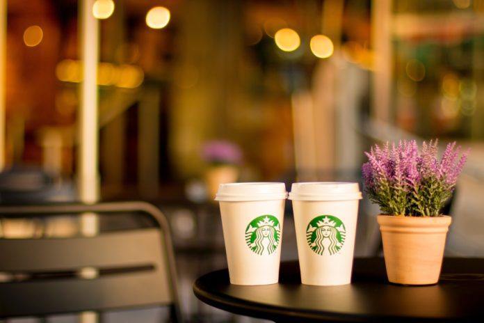 Starbucks opent voor het eerst vestiging in Italië