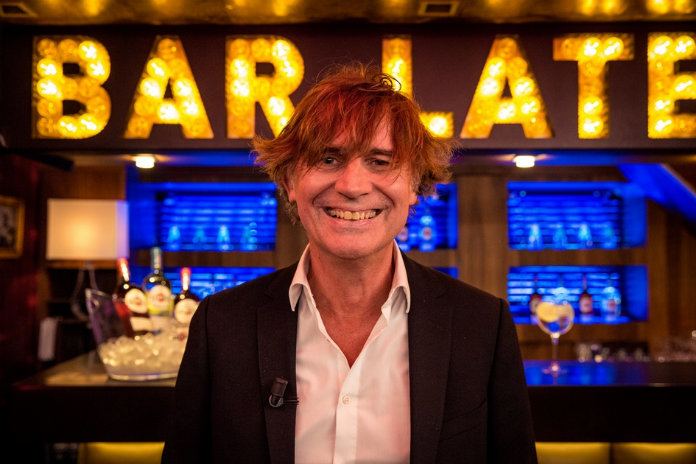 VIDEO. Erik Van Looy gaat eindelijk naar de kapper