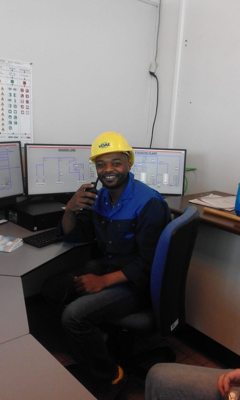 I ♥ my job: drie jaar geleden vluchteling, nu geschoold technisch operator
