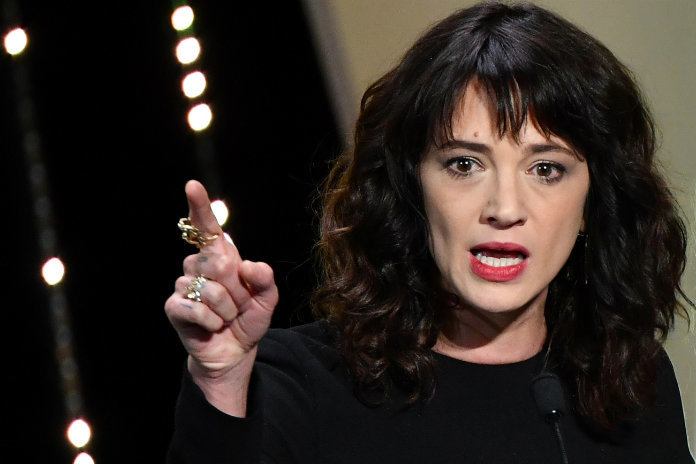 Asia Argento geeft toe seks te hebben gehad met minderjarige acteur