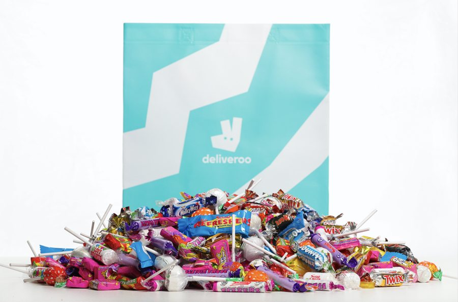 Deliveroo bezorgt je last-minute snoep met Halloween