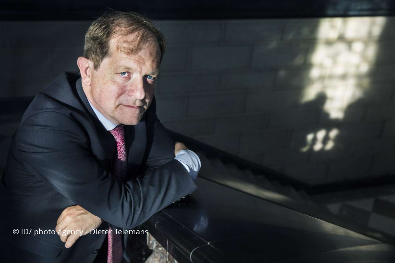 “FALEN WORDT IN ONZE SAMENLEVING AFGESTRAFT”