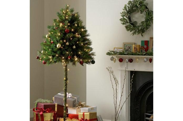 Deze kerstboom is ideaal voor kattenliefhebbers