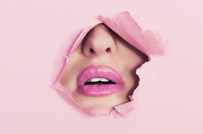 IN BEELD. Instagrammers met tijdelijke nose job