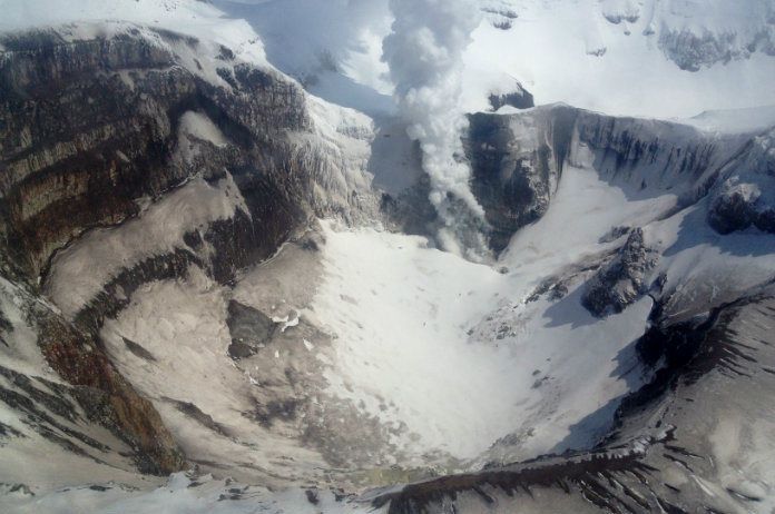 Krater groter dan Parijs ontdekt in Groenland